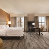 Отель Hampton Inn & Suites Roanoke-Downtown, фото 40