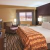 Отель La Quinta Inn & Suites by Wyndham Butte, фото 27