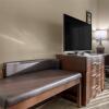 Отель Comfort Inn & Suites, фото 8