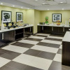 Отель Hampton Inn by Hilton Winnipeg Airport/Polo Park, фото 18