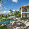 Отель Majestic Private Villa 6 Br Canggu With Staff, фото 1