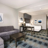 Отель La Quinta Inn & Suites by Wyndham Victoria - South, фото 4