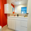 Отель Character 4BR Home - Seaview - Skyline - Hot tub, фото 9