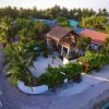Отель Live you Dream on the Island of Dhigurah, Enjoying the Amenities Offered, фото 9