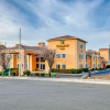Отель Quality Inn near Six Flags Discovery Kingdom - Napa Valley, фото 1