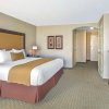 Отель La Quinta Inn & Suites by Wyndham Paso Robles, фото 7