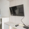 Отель Minimalist And Homey 1Br At Belmont Residence Puri Apartment, фото 3