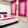 Отель OYO 90324 Muar Station Hotel, фото 2