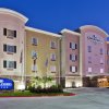 Отель Candlewood Suites Corpus Christi-Naval Base Area, an IHG Hotel в Корпус-Кристи