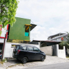 Отель OYO 91254 Hikmah Residence Syariah, фото 11