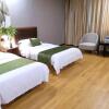 Отель Greentree Inn Wuxi Yixing Zhangzhu Express Hotel, фото 46