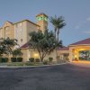 Отель La Quinta Inn & Suites Phoenix Mesa West, фото 42