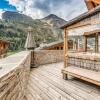 Отель Chalet Iseran - Chalets Pour 15 Personnes 10, фото 13
