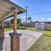 Отель Family-friendly Home w/ Basketball Court!, фото 9