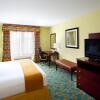 Отель Holiday Inn Express & Suites - Thornburg, S. Fredericksburg, an IHG Hotel, фото 4