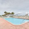 Отель Daytona Beach Studio w/ Private Lanai 1 Mi to Pier, фото 14