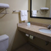 Отель Cobblestone Inn & Suites - Harper, фото 4