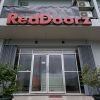 Отель RedDoorz near Exit Toll Sirkuit Sentul, фото 16