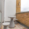Отель Spacious 2 Bedroom Apartment in Converted Warehouse in Brixton, фото 11