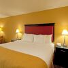 Отель La Quinta Inn & Suites by Wyndham Mobile - Tillman's Corner, фото 21
