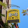 Отель Creedon's Traditional Irish Welcome Inn B&B в Корке