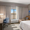 Отель Hampton Inn Suites Kansas City Downtown Crossroads, фото 1