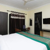 Отель OYO 11606 Galaxy Inn, фото 12