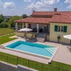 Отель Modern House With Pool and Beautiful Landscaped Environment in a Quiet Location, фото 3