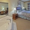 Отель Country Inn & Suites by Radisson, Appleton North, WI, фото 9