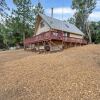 Отель Huckleberry Cabin - Pet Friendly With Big Deck 4 Bedroom Home by Redawning, фото 35