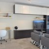 Отель Luxurious 3 Bedroom Apartment With Parking Near CBD, фото 6