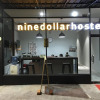 Отель Nine Dollar Hostel, фото 1