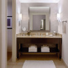 Отель DoubleTree by Hilton Hotel Houston - Greenway Plaza, фото 3