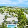 Отель A Place In Paradise by Avantstay Key West Walkable w/ Shared Pool Week Long Stays Only, фото 17
