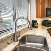 Отель Hibiscus C202 [2/2] Free Activities! & Oceanview Wifi 3 Pools, фото 28