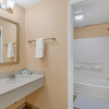 Отель Near Disney - 1BR With King Bed - Pool Hot Tub, фото 8