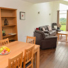 Отель Daisy Bungalow Near Sidmouth, фото 3