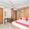 Отель OYO 14204 Regal Residency, фото 6