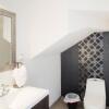 Отель New House / VIP / 1 Block to the Beach, фото 8