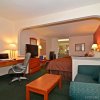 Отель Econo Lodge Inn & Suites, фото 6