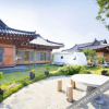 Отель Jeju Daemyoung Hanok Pension, фото 10