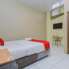 Отель RedDoorz near BG Junction Surabaya, фото 5