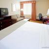 Отель Red Roof Inn PLUS+ Newark Liberty Airport - Carteret, фото 4