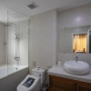 Отель Lotus Building Apartment, фото 3