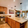 Отель Ski in, Ski out 2 Bedroom Vacation Rental in the Heart of Lionshead Village, фото 4