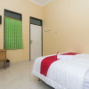 Отель RedDoorz Syariah near Stasiun Madiun, фото 7
