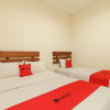 Отель RedDoorz near Jembatan Siti Nurbaya Padang, фото 16