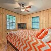 Отель Broken Bow Cabin w/ Hot Tub + Game Room!, фото 3