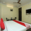 Отель OYO 16995 Sr Blessings, фото 18