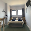 Отель Ocean Cabins - Saundersfoot, фото 7